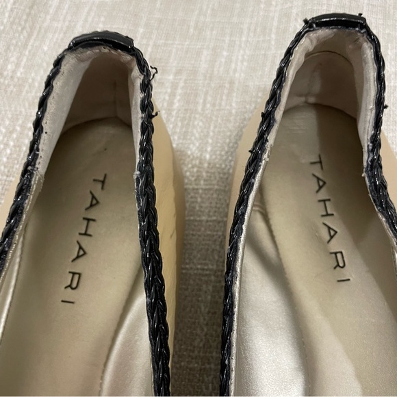 Tahari Leather TA Voyage Tan and Black Two-Toned Ballet Flat Shoes Size 7M - Picture 6 of 7